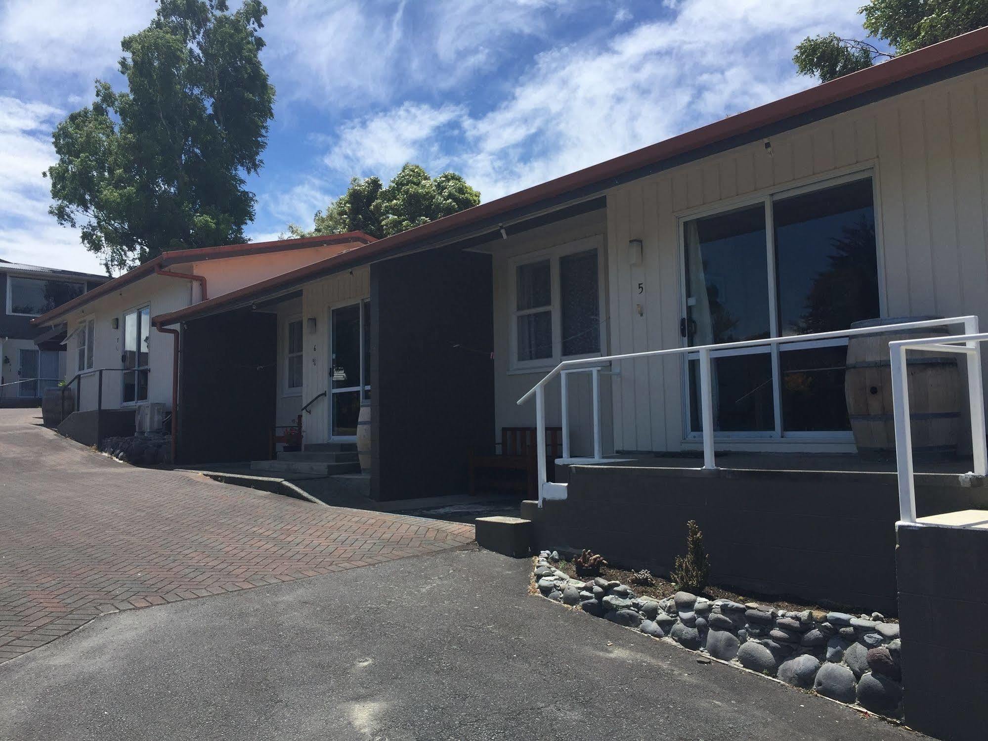 Dunrovin Motel Tauposee Exterior foto